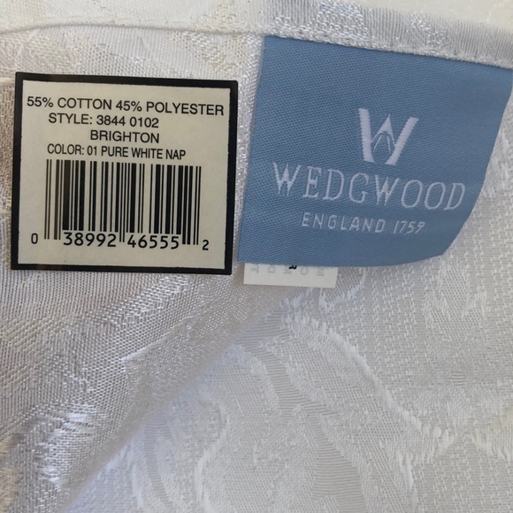 Wedgewood Brighton Damask Napkins (8)White NWT - Picture 3 of 4